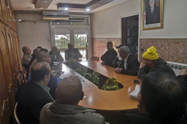 لقاء مع رؤساء الفرق